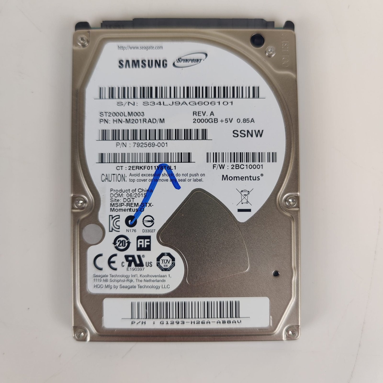 OEM 2TB 2.5" view 3